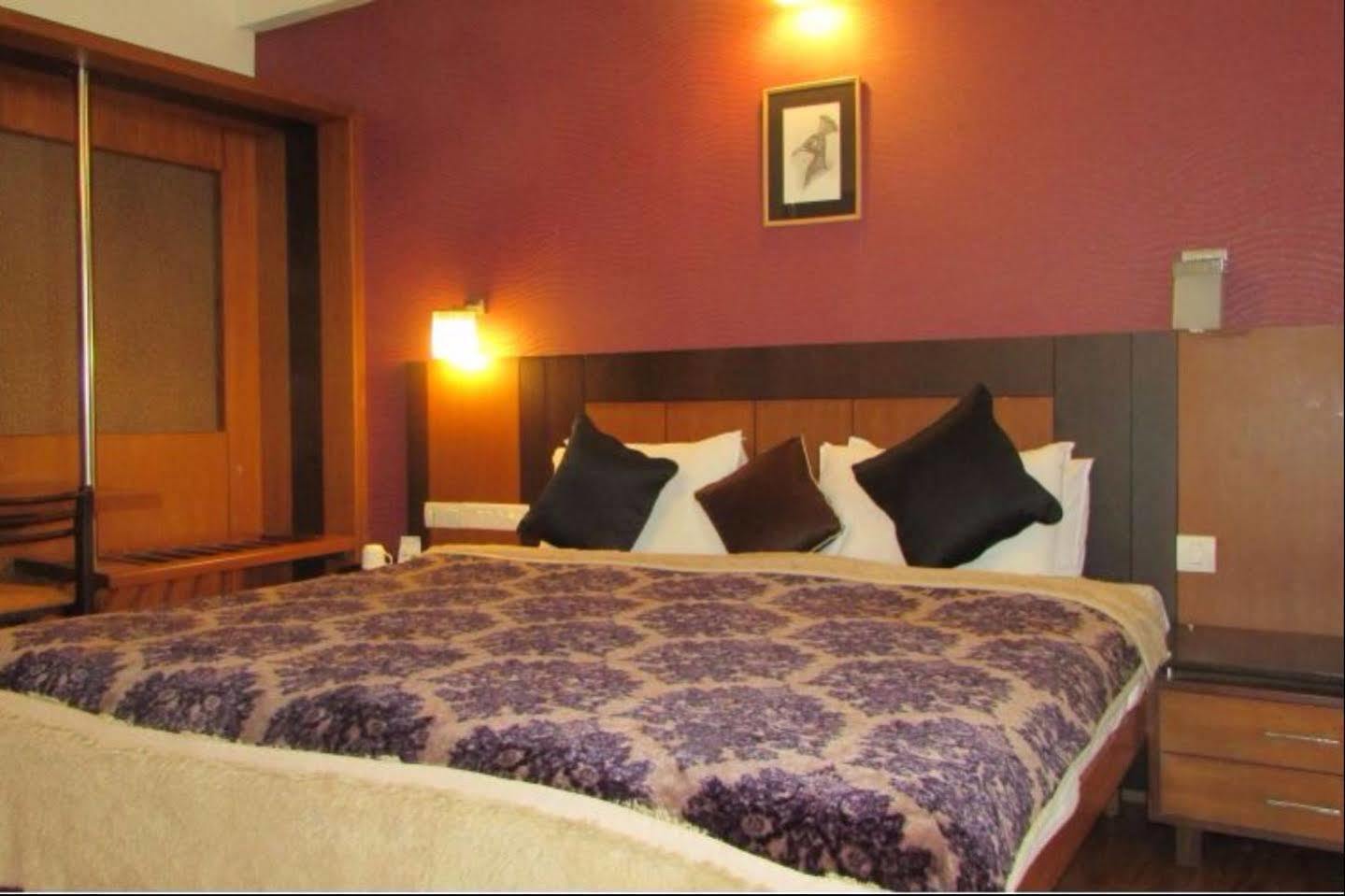 Hotel Hill View Kochi Exterior foto